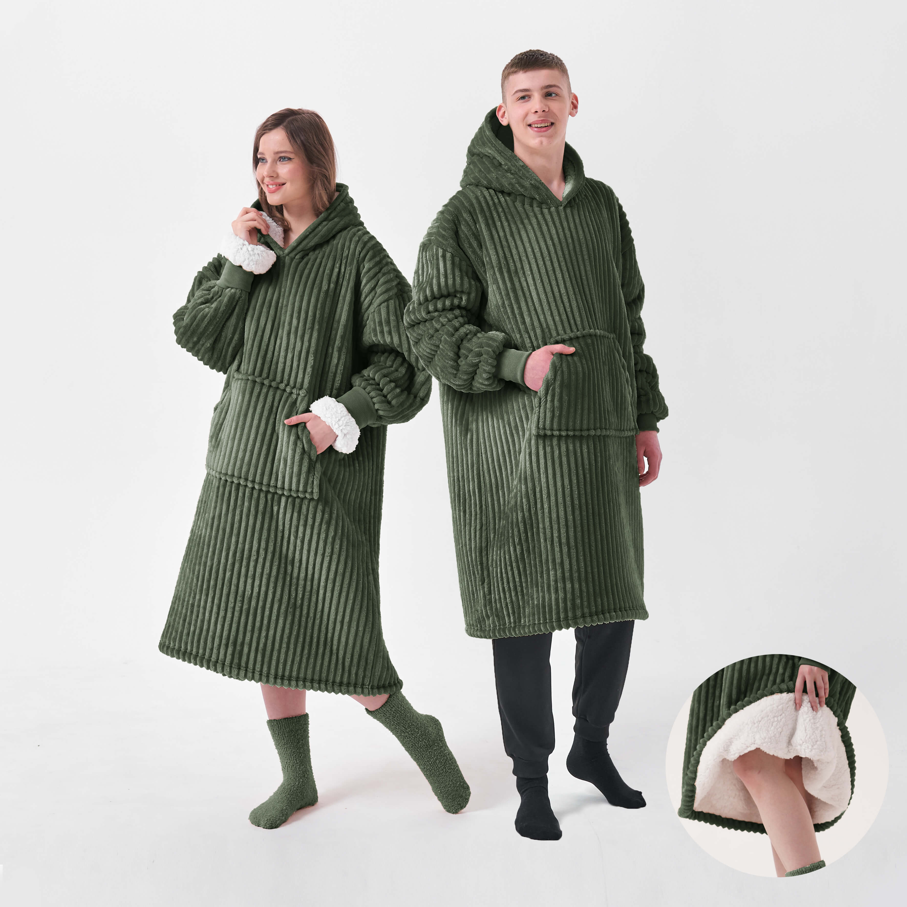 JUNO - Oversized Hoodie - 70x110 cm - Hoodie & deken in één - unisex - Green - groen - 1 stuk